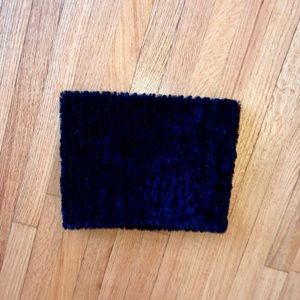 Black faux fur muffler scarf